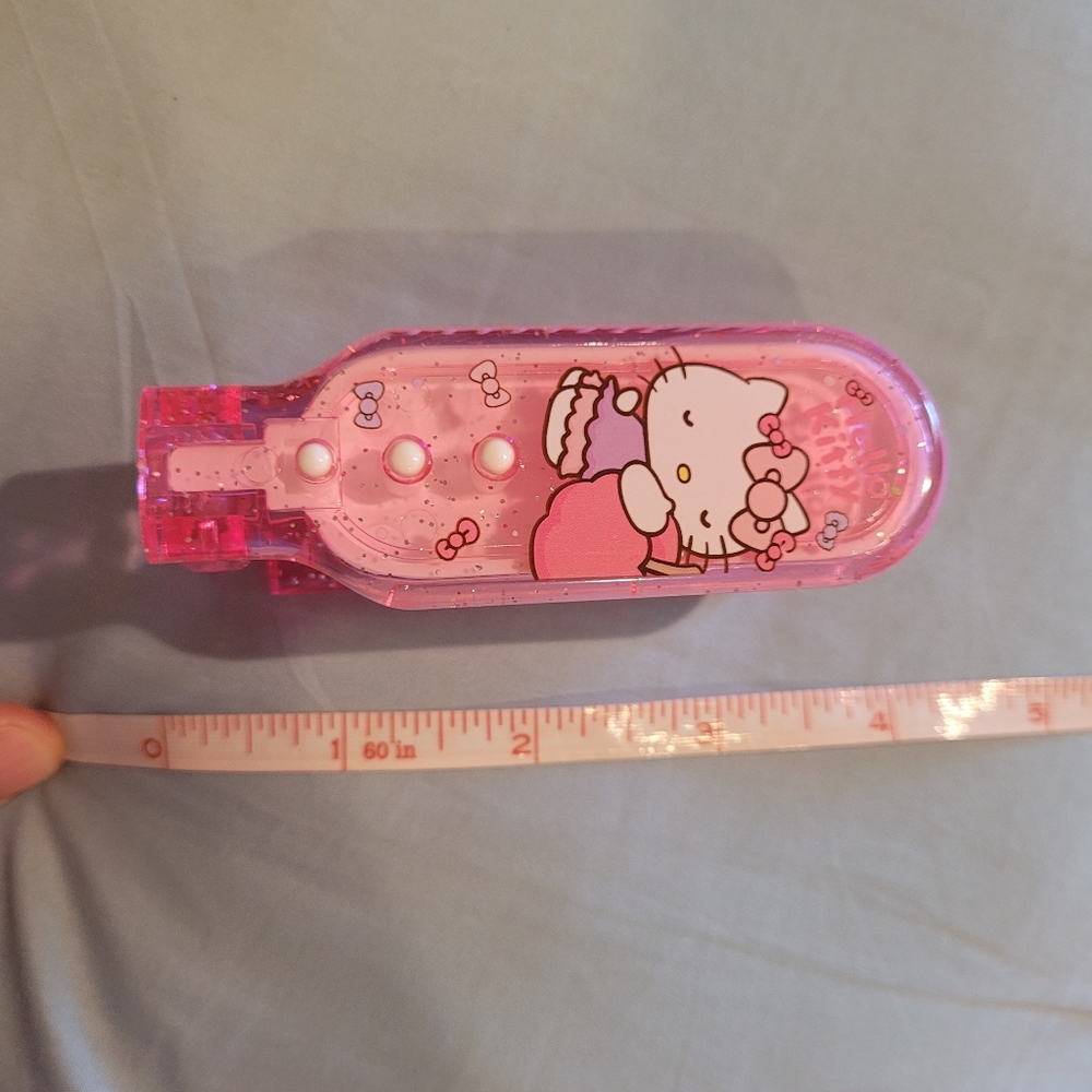 Hello Kitty Foldable Comb + Free Pouch - Picture 8 of 9